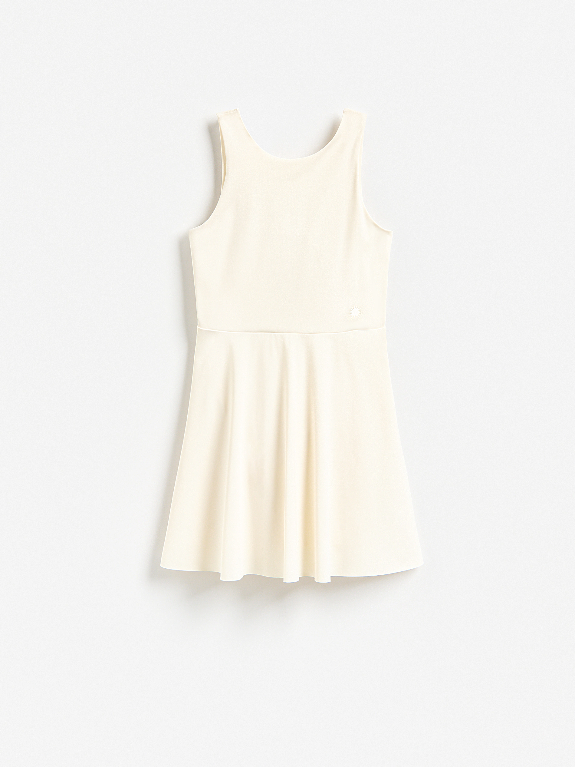 Sportliches Kleid mit Shorts
