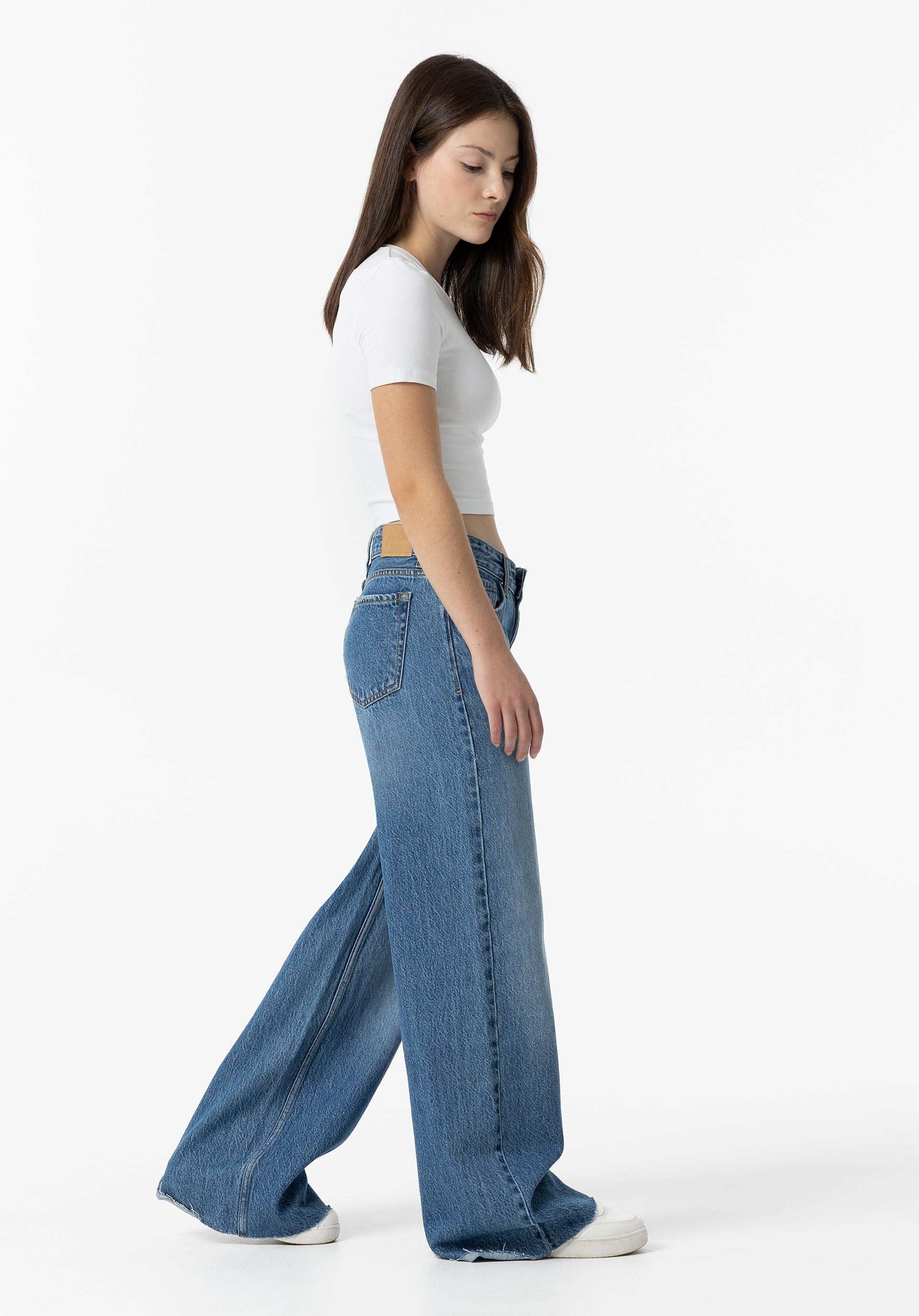 Jeans Charli Relax Wide Leg Cintura Baixa