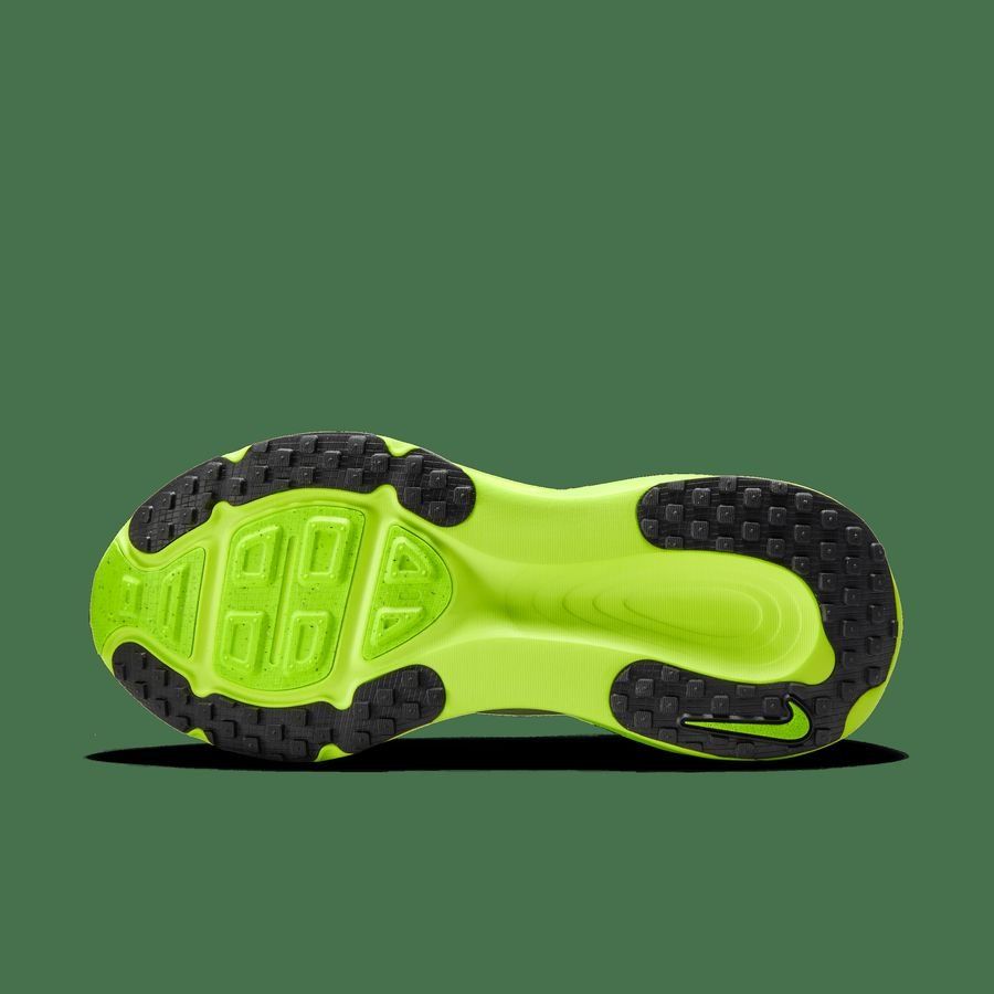 Nike Vomero 18