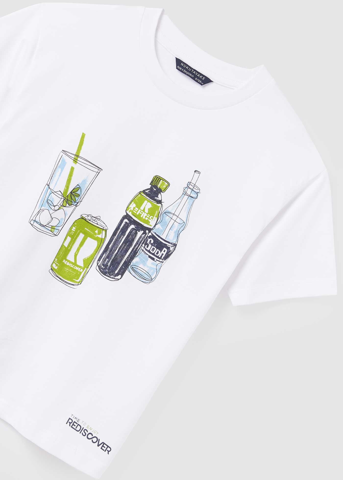 Camiseta infantil com estampa sustentável em algodão.