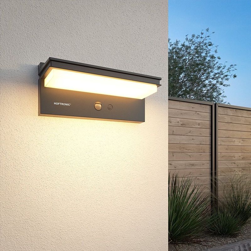 HOFTRONIC - Veda - LED Solar Wandlamp - Warm Wit - 75 LEDS - IP65