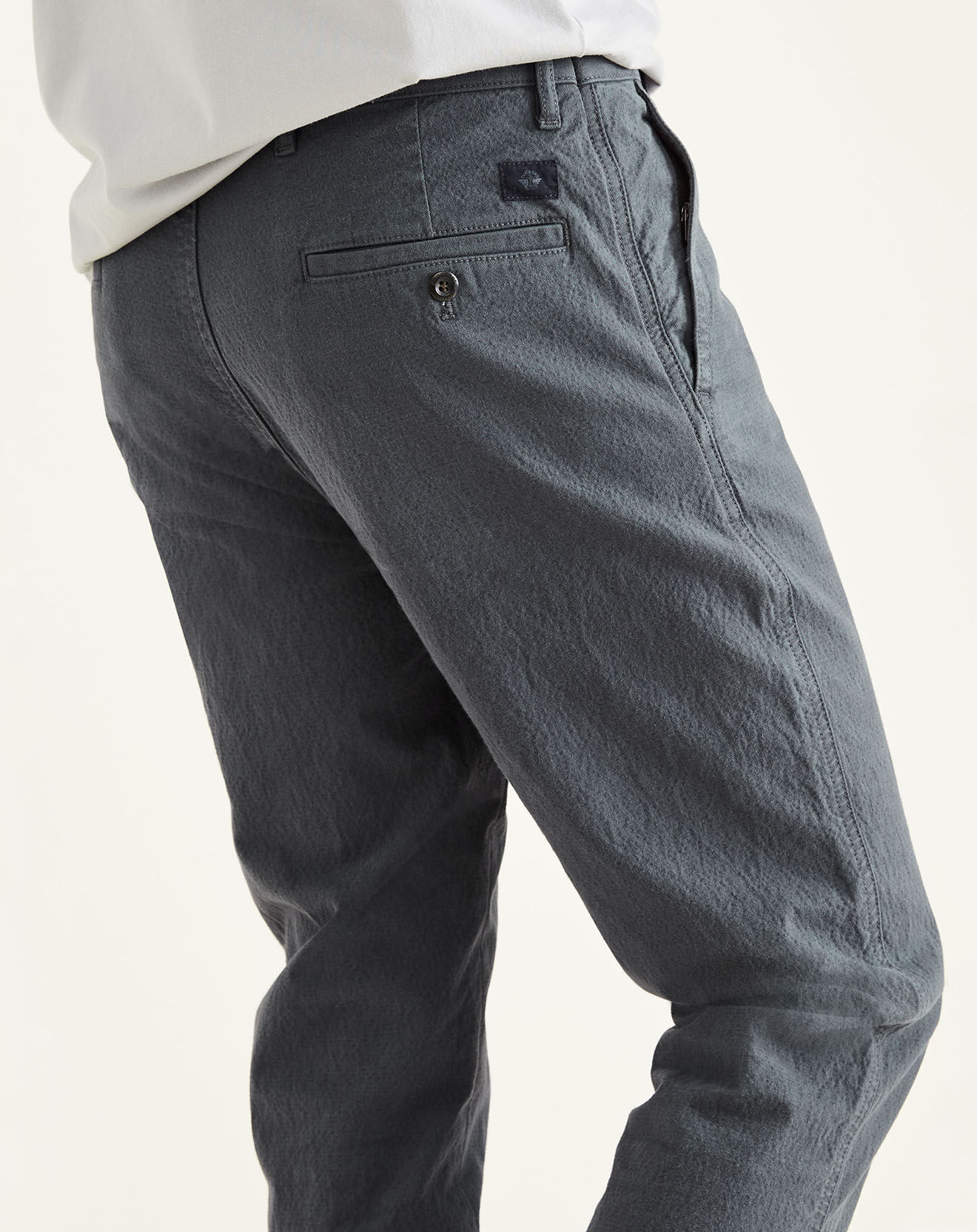 Dockers Pantalon chino en Coton Bio Alpha Icon Tapered à carreaux gris
