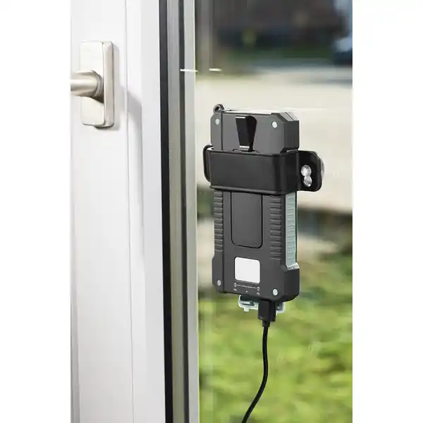 Solar Powerbank schwarz / grün