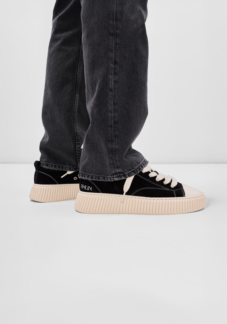zwarte rhun lage sneakers 2020 treble