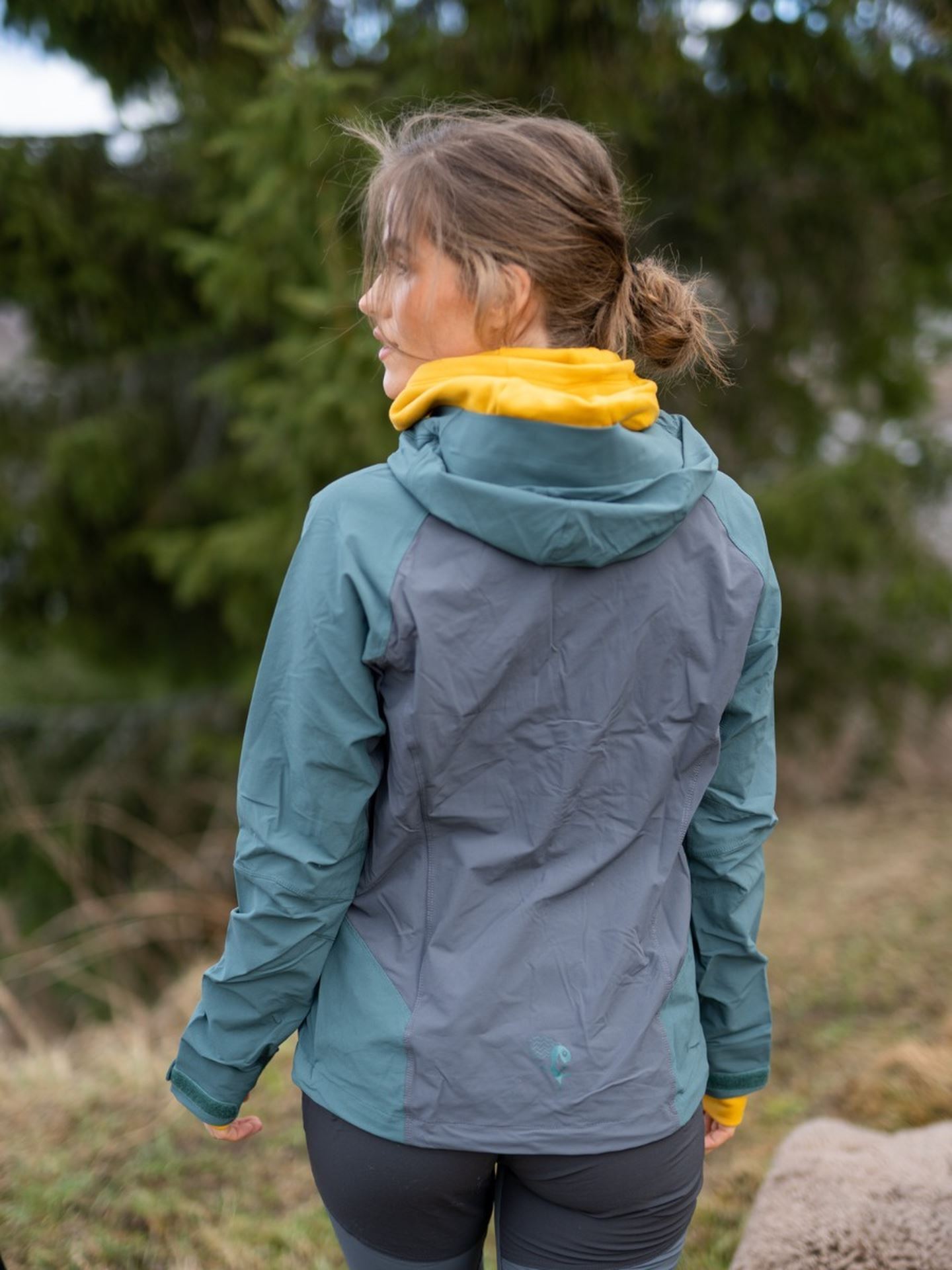 Cecilie Mountain Softshell Jacket