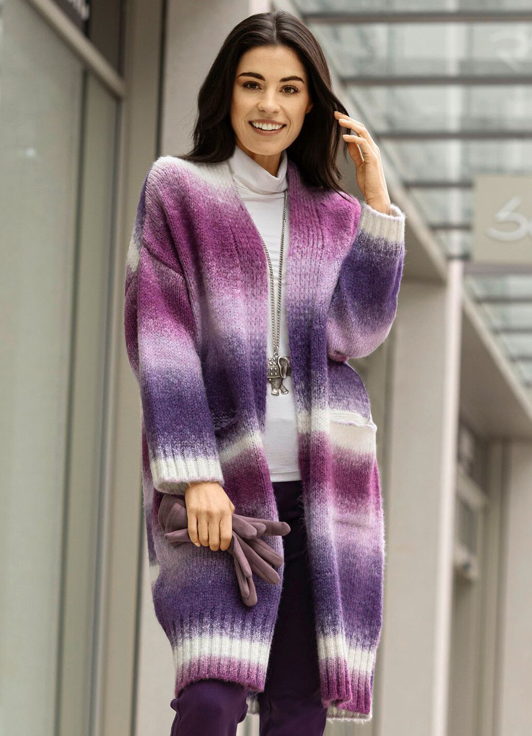 Strickmantel aus flauschigem Effektgarn
