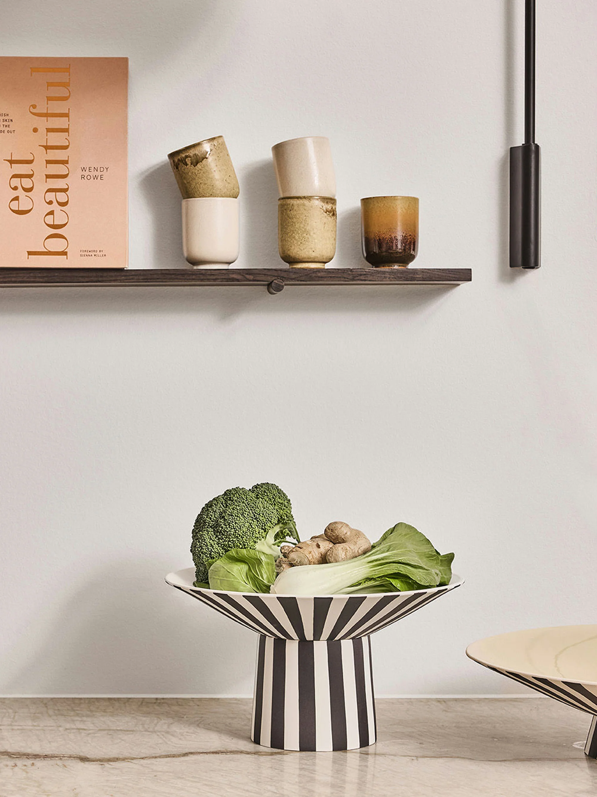 Handbeschilderde decoratieve schaal Toppu, H 17 cm