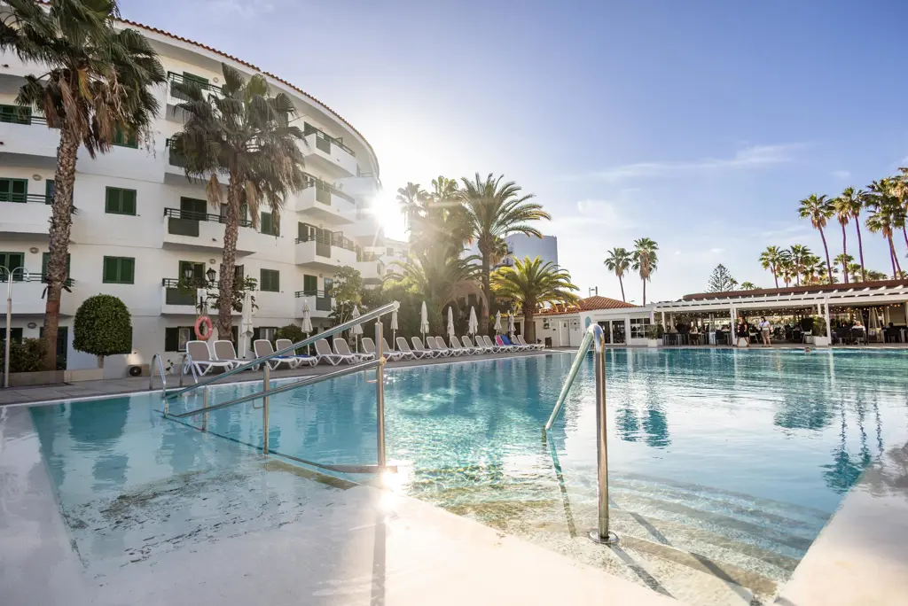 Servatur Playa Bonita Logies en ontbijt - Hotel