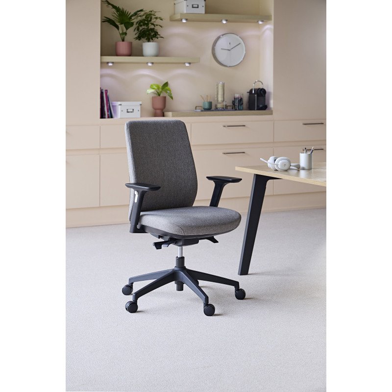 Chaise de bureau ATLAS tissu - avec accoudoirs et soutien lombaire - Mécanisme Synchrone - réglage profondeur de l'assise - Pieds noir