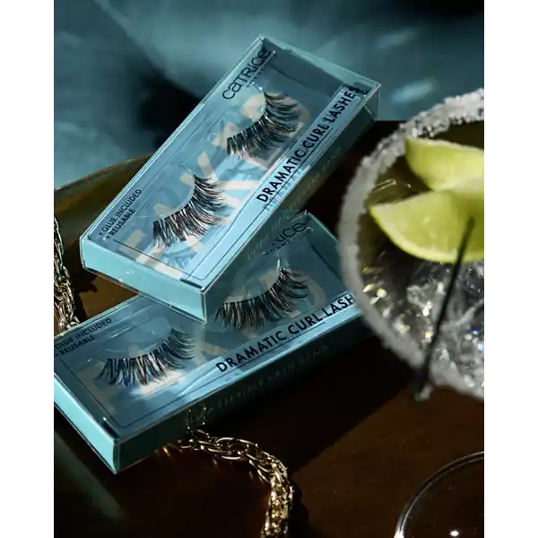 Faked Dramatic Curl Lashes