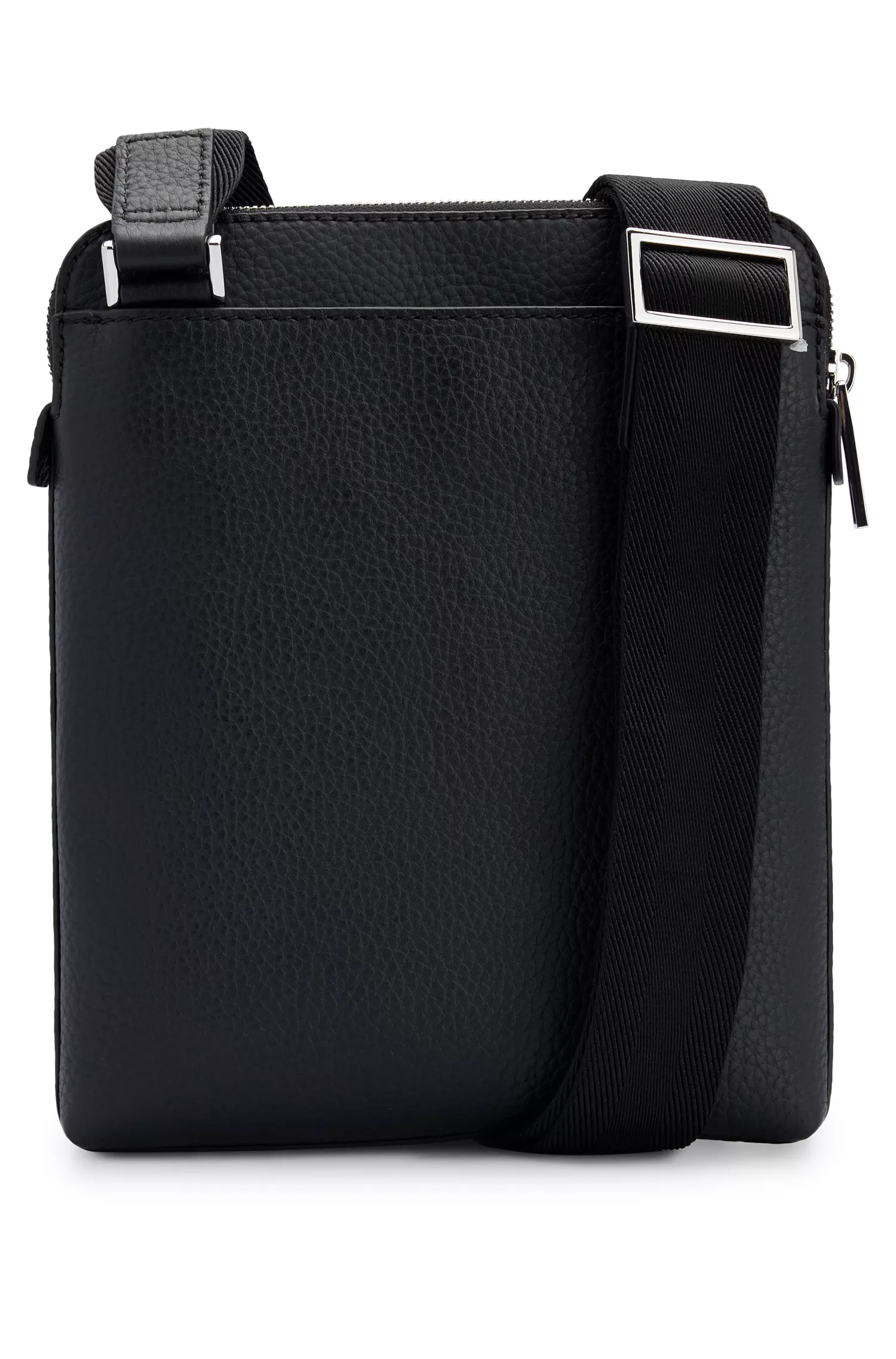 Bolsa BOSS Black-Envelope em couro italiano com logotipo em relevo.