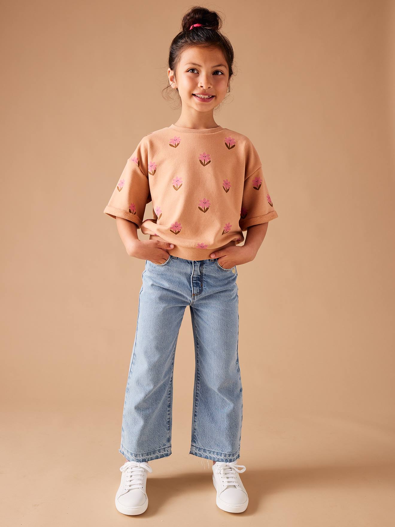 Calça jeans de perna larga com barra desfiada para meninas, jeans azul