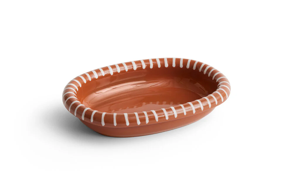 HAY  Barro Oval fad, Small - Natural with stripes