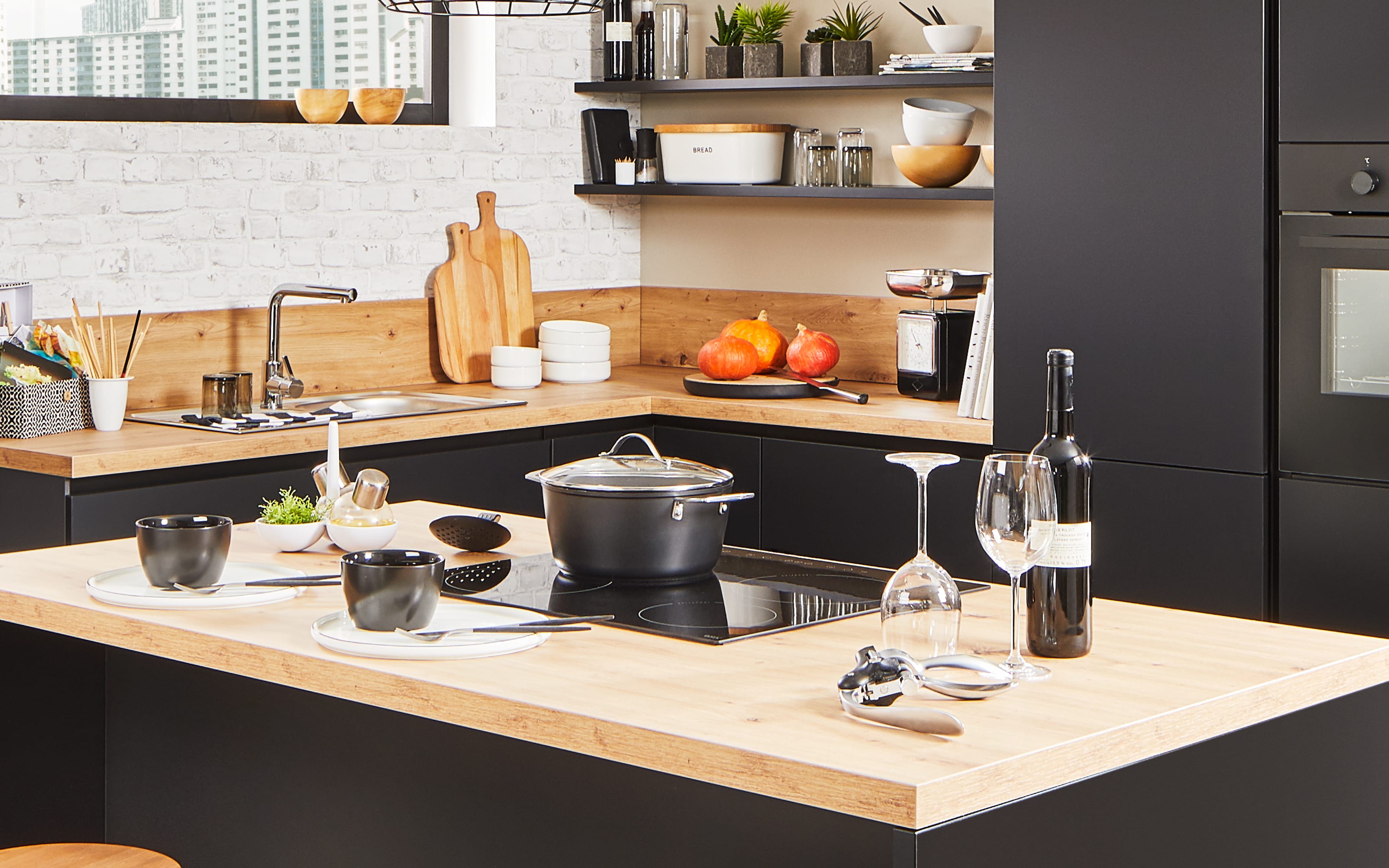 Einbauküche Top soft, schwarz, inkl. Miele Elektrogeräte