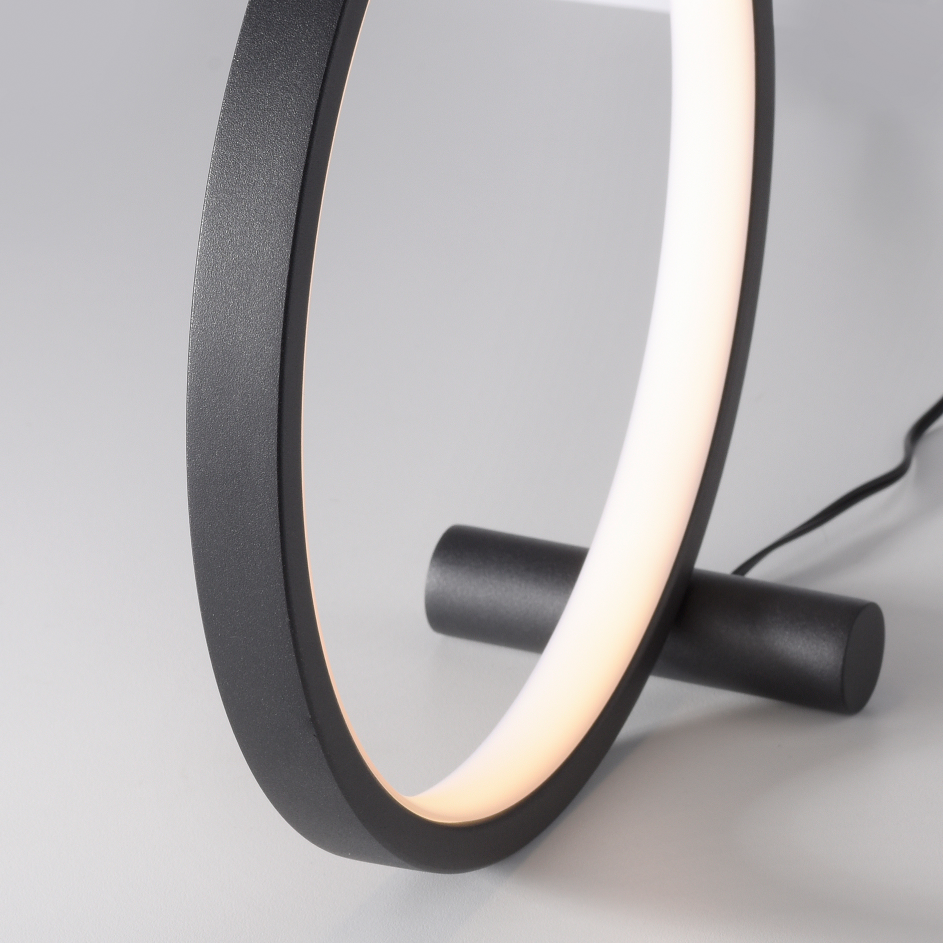 LED-Tischleuchte - schwarz - Ø 25 cm