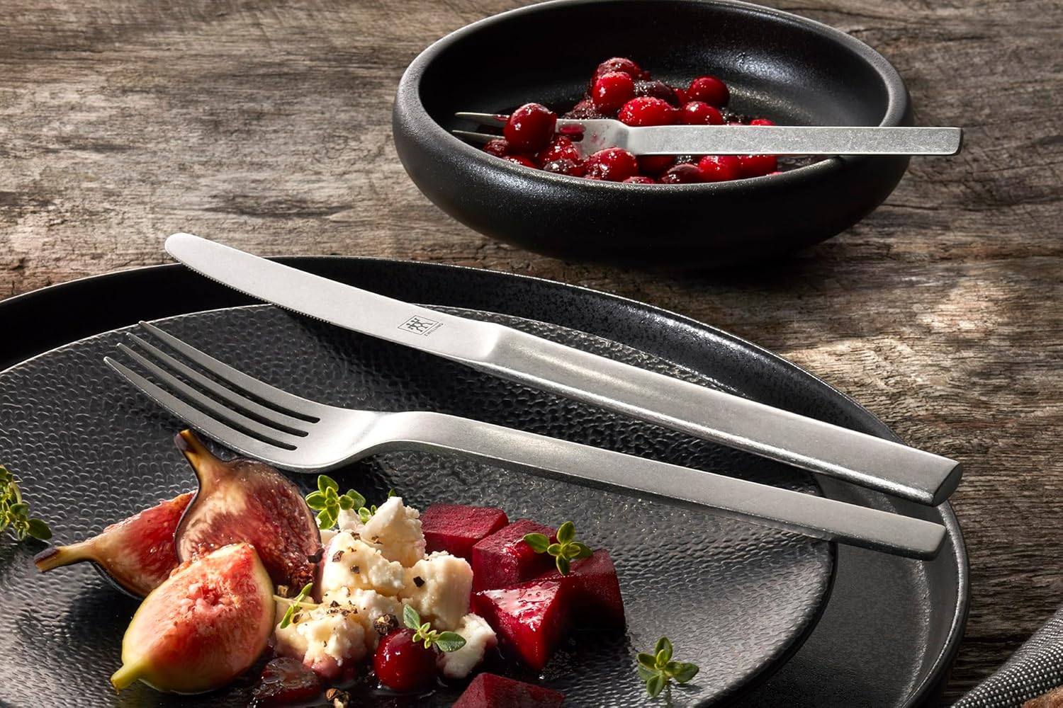 ZWILLING Minimale Vintage Besteckset 68-teilig, Für 12 Personen, Spülmaschinengeeignet, Edelstahl, Gehämmert, Silber