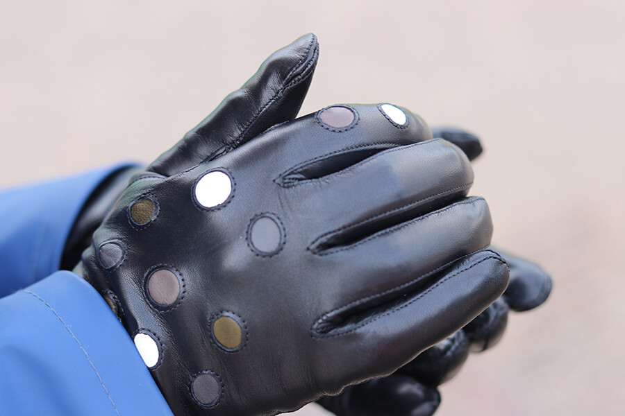 Glove Snowball black grey white