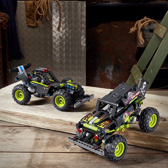 Monster Jam Grave Digger LEGO Technic 42118