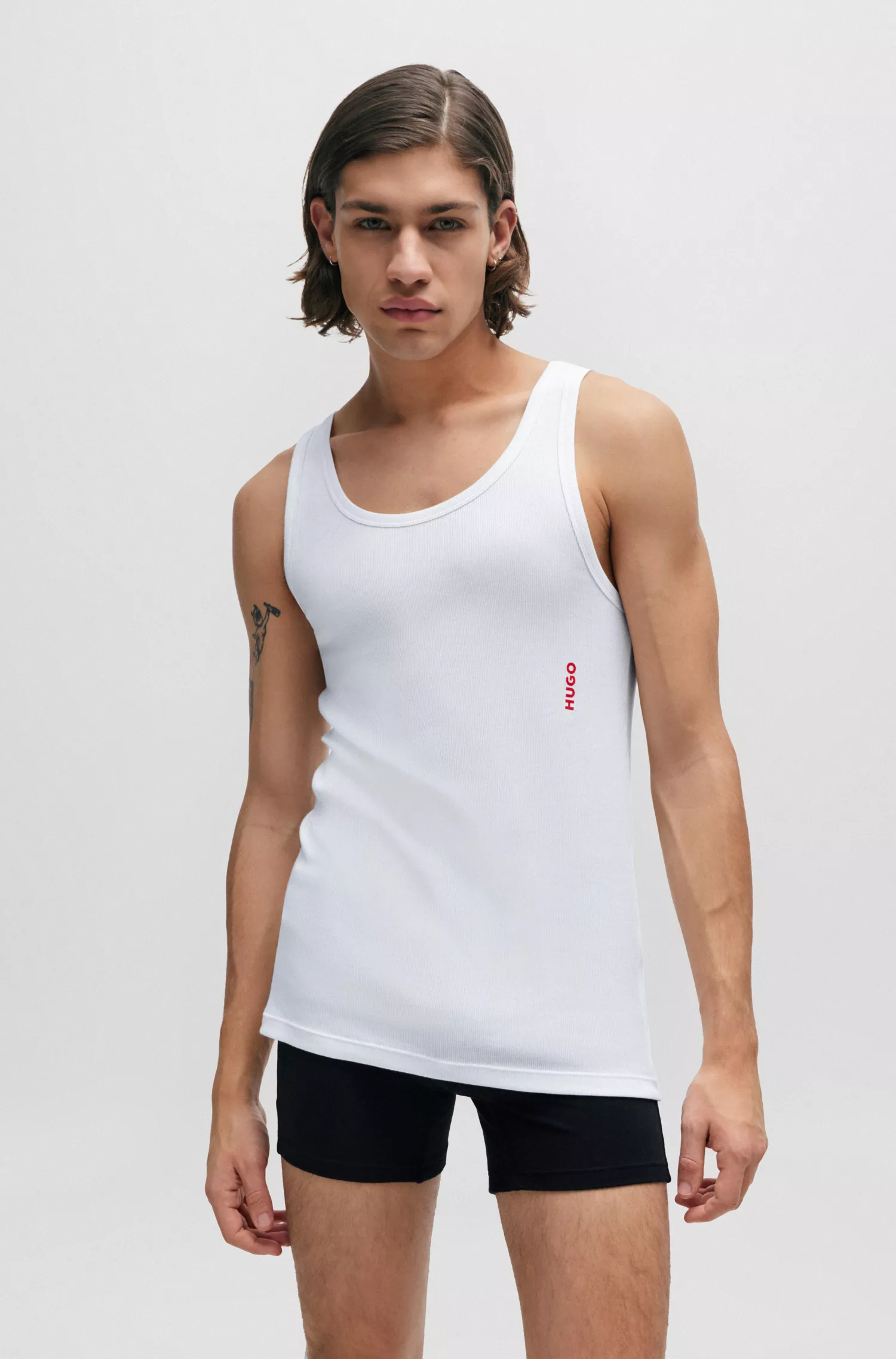 HUGO Vermelho - Pacote com duas camisetas regatas com o logo da marca, em algodão elástico.