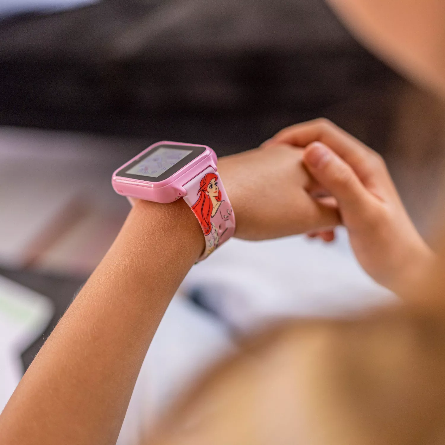 Accutime Disney Princess Smartwatch P000912-A