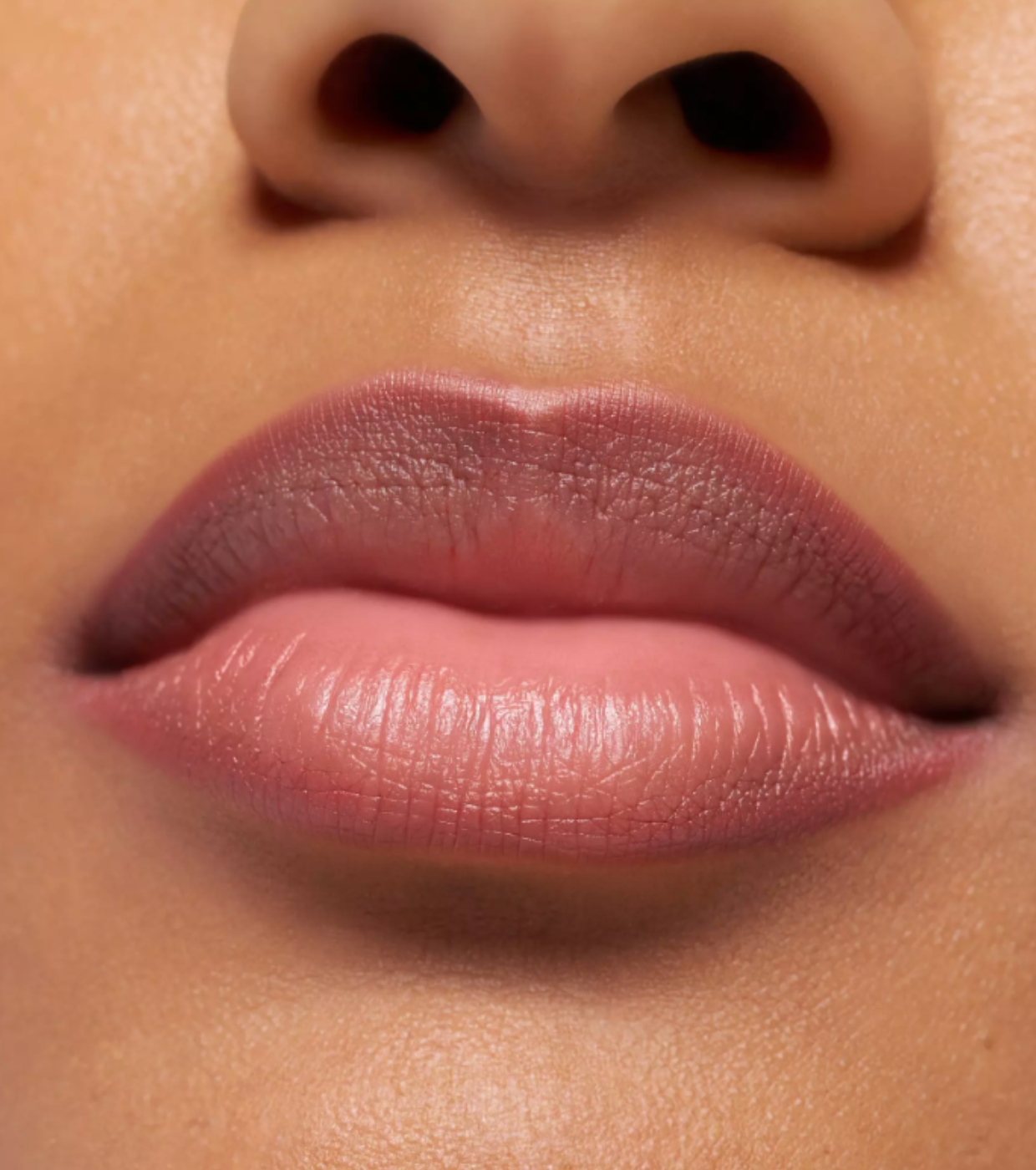 essence - Lápis de contorno labial POUTline soft glide - 01: Like To Mauve It