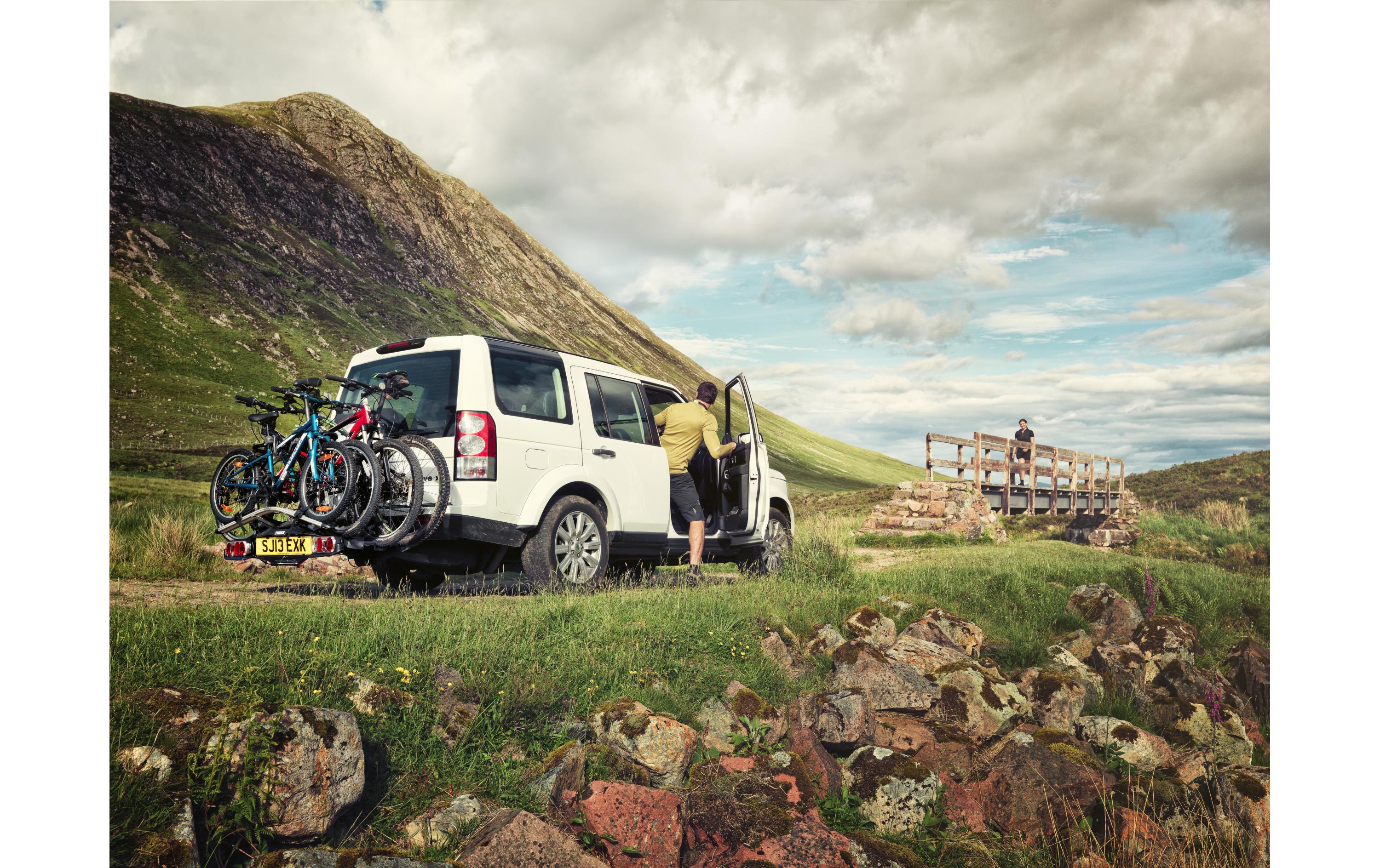 Anhängerkupplungsträger VeloCompact 924<br>Kompakter und leichter Fahrradträger für den Alltagsgebrauch