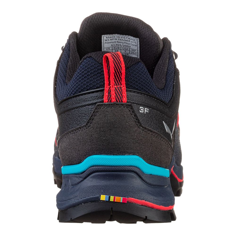 Salewa MTN TRAINER LITE - Chaussures randonné Femme premium navy/fluo coral