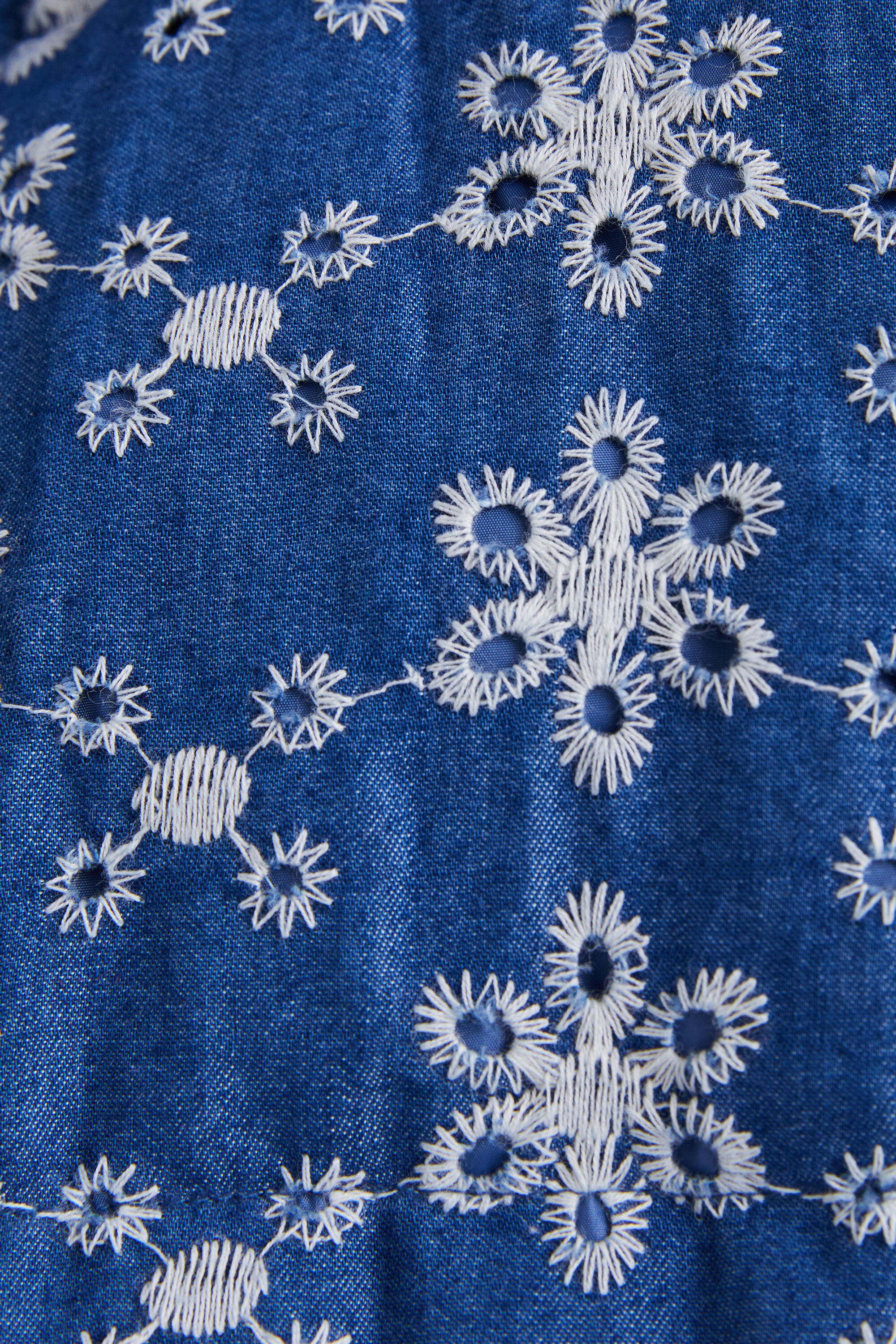 Veste matelassée avec dentelle