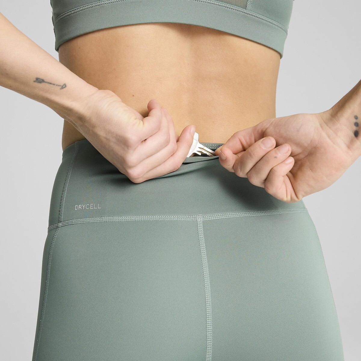 Calças esportivas PUMA ESSENTIAL
