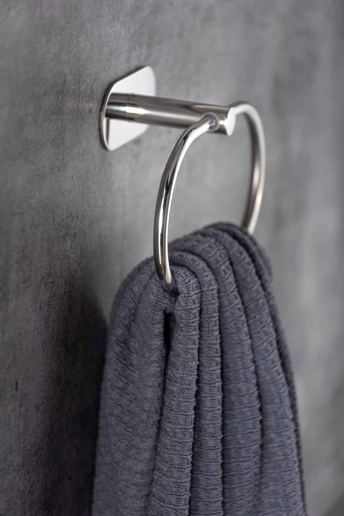 Wenko Orea turbo-loc handdoekring RVS glans