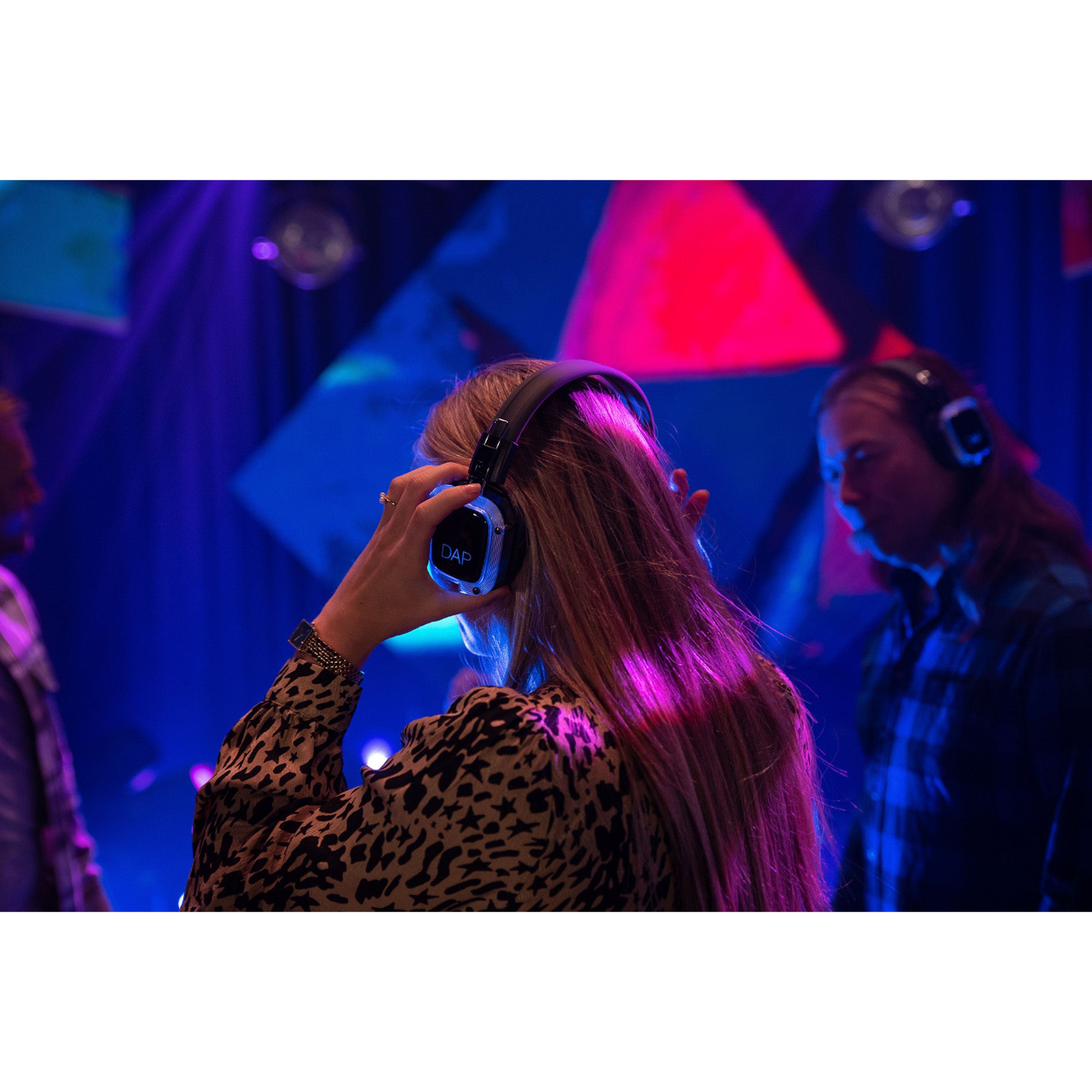 DAP oplader voor silent disco hoofdtelefoon