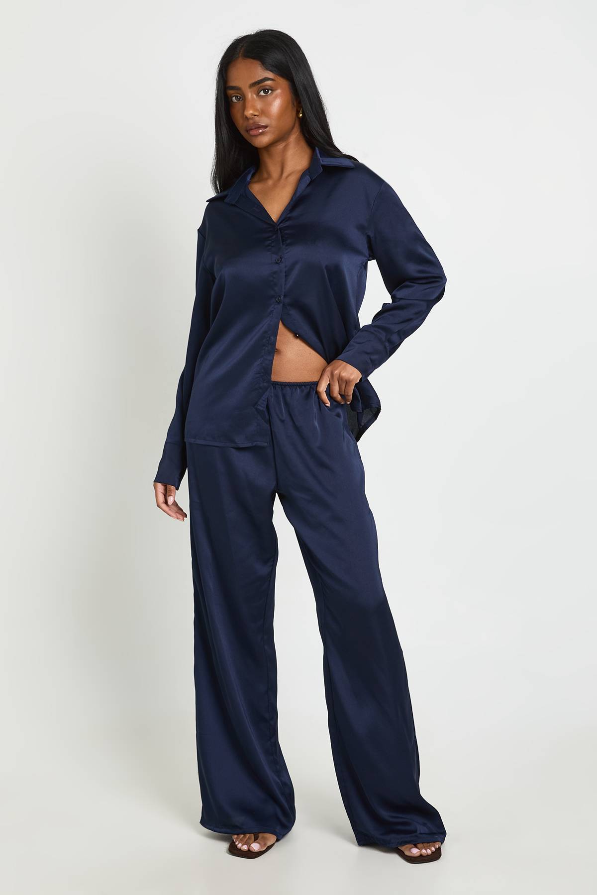 boohoo Ensemble Coordonné Chemise Et Pantalon En Satin Avec Taille Nouée
