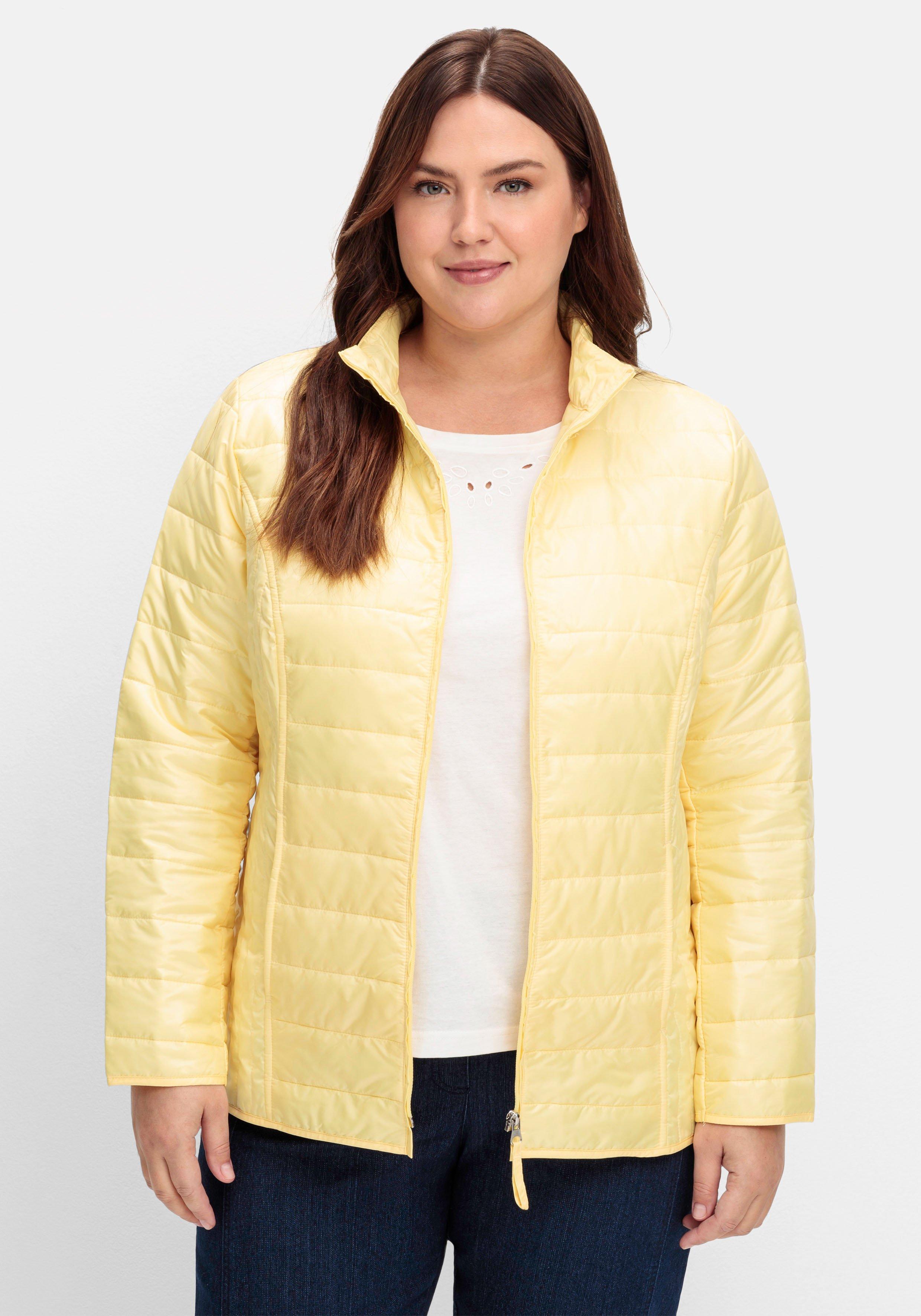 Leicht wattierte Steppjacke mit Stehkragen