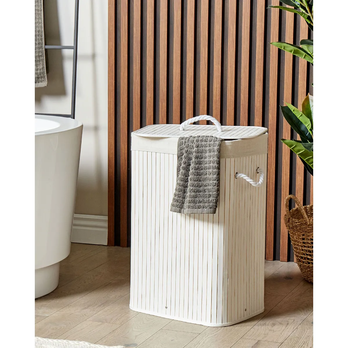 Beliani Panier en bambou blanc 60 cm KOMARI