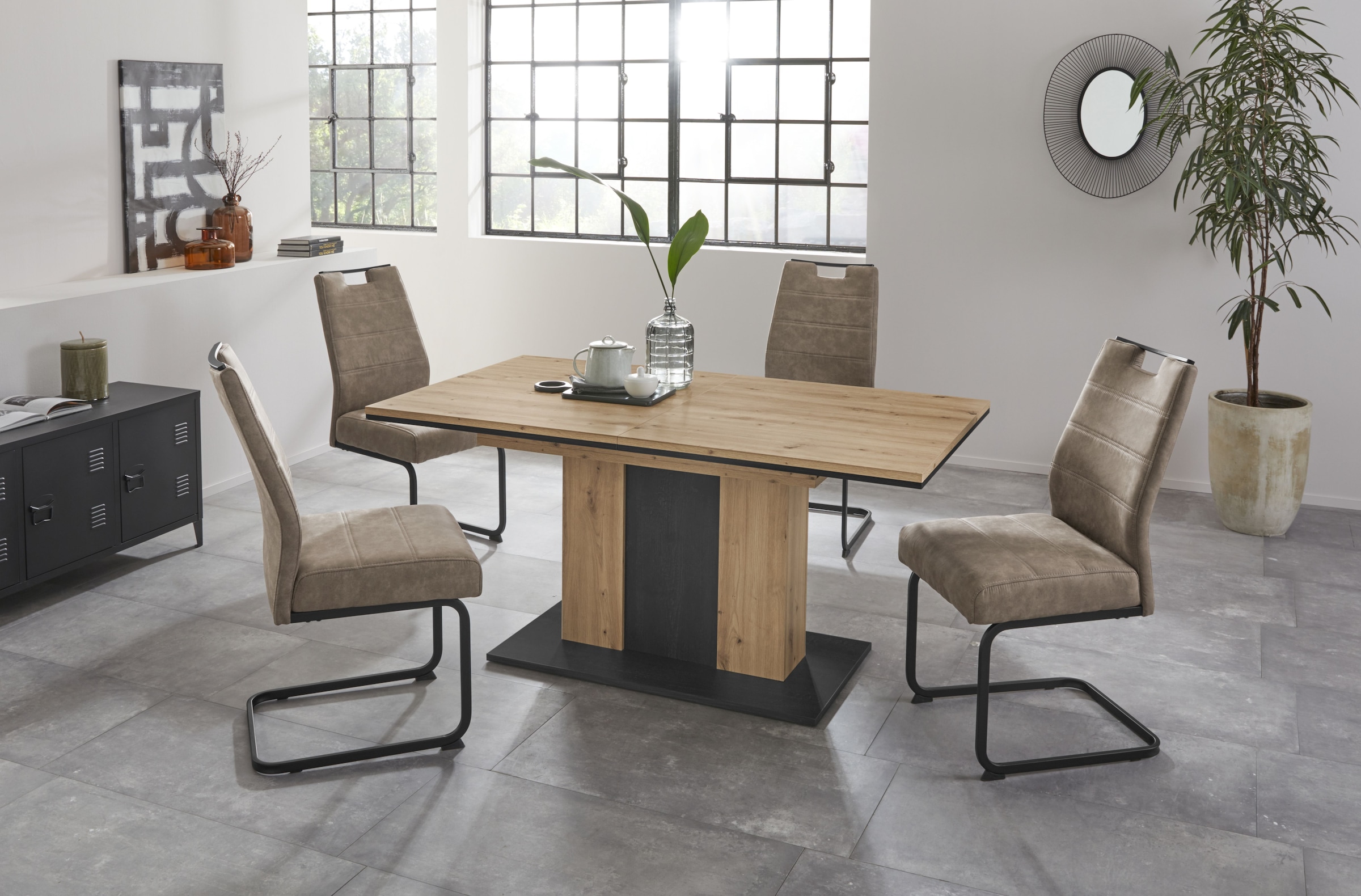 HELA Essgruppe »ATLANTA« 1 Tisch / 4 Stühle, 5 Stk. tlg. Tischplatte ausziehbar, XL Sitzbreite