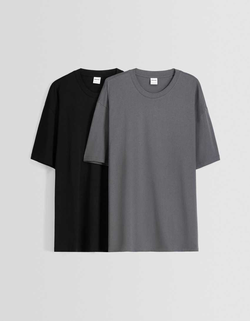 Pacote com 2 camisetas de corte reto
