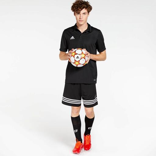 Entrada adidas 22