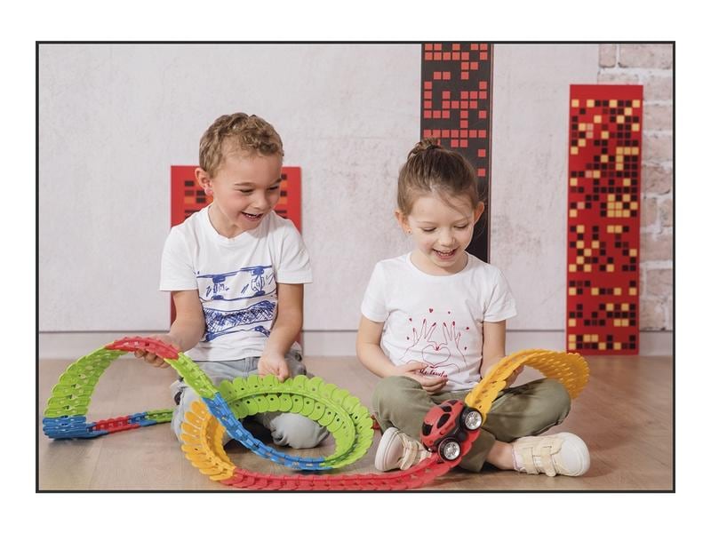 Smoby FleXtreme Discovery Starter-Set Starter-Set mit 184 Schienen-Teilen und einem Auto