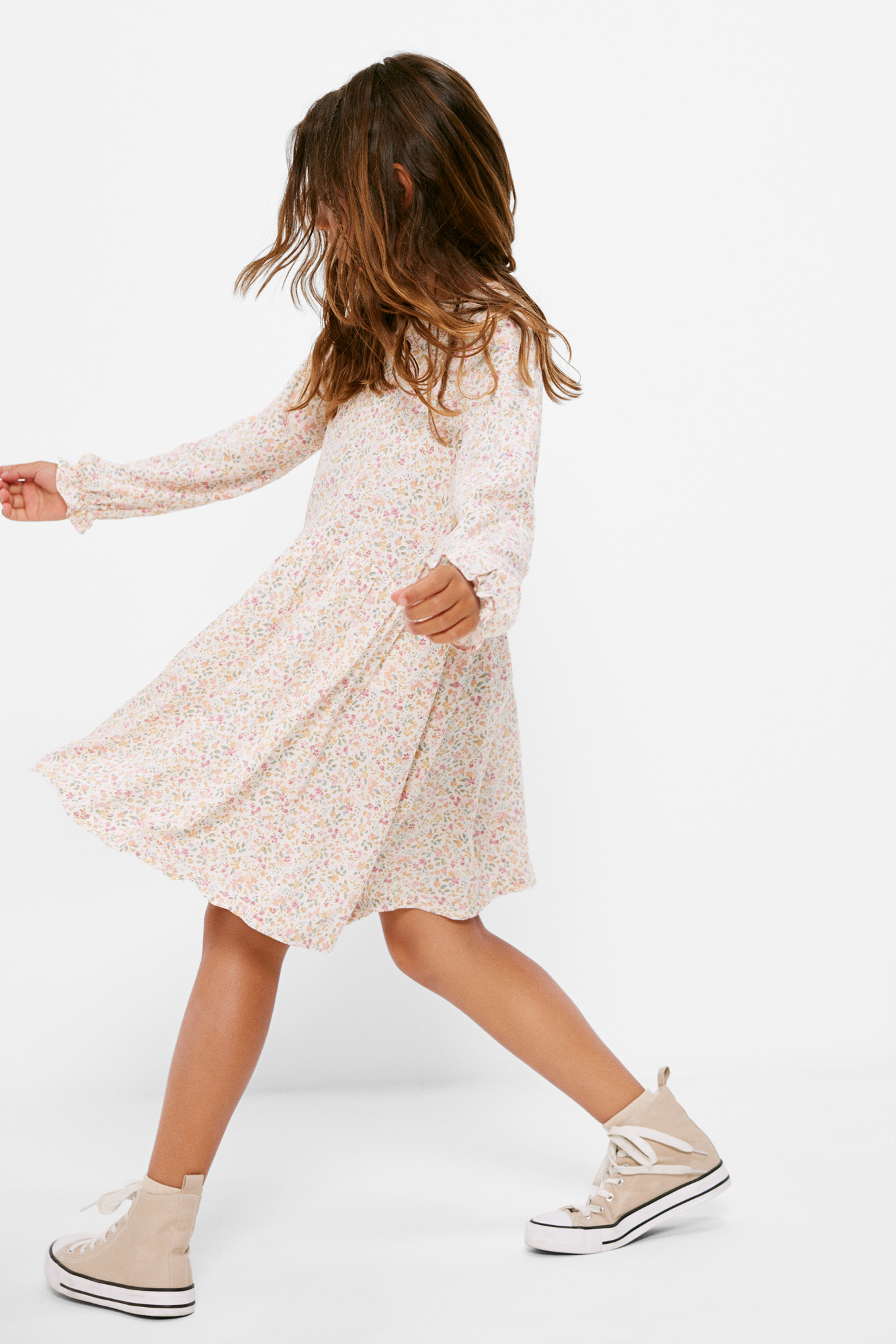 Vestido floral bege para meninas