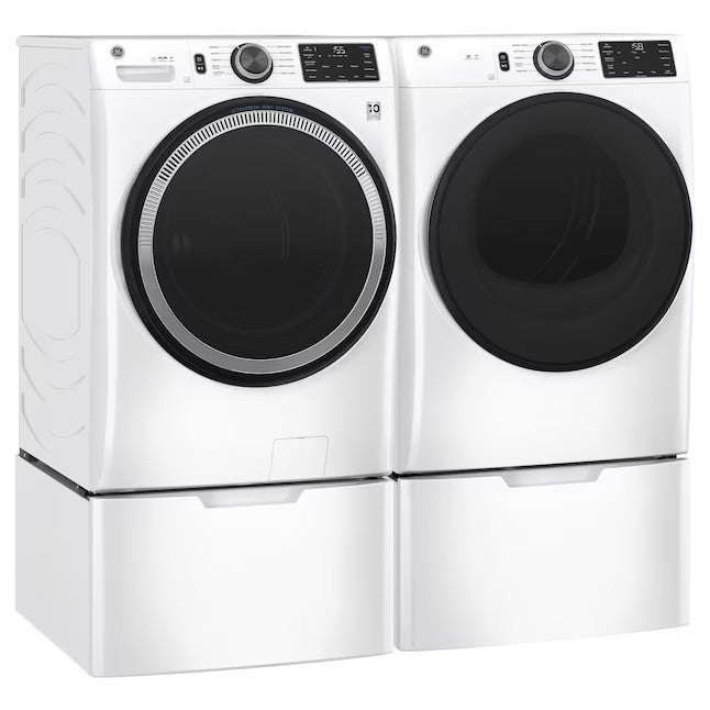 Lavadora de carregamento frontal inteligente empilhável GE UltraFresh Vent System de 4,8 pés cúbicos (branca) ENERGY STAR
