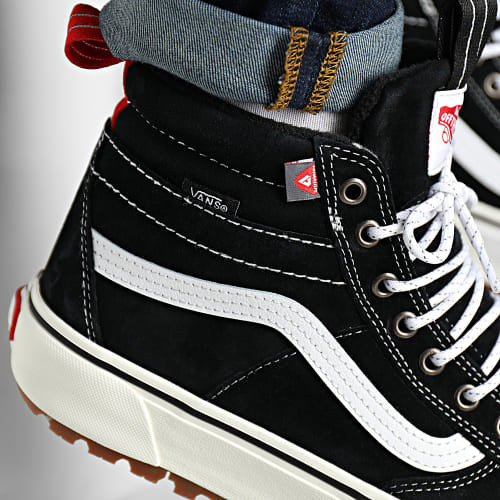 Baskets Montantes Sk8-Hi Mte-2 7NK6BT1 Black True White
