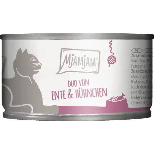 DUO von zarter Ente & saftigem Hühnchen an Möhrchen