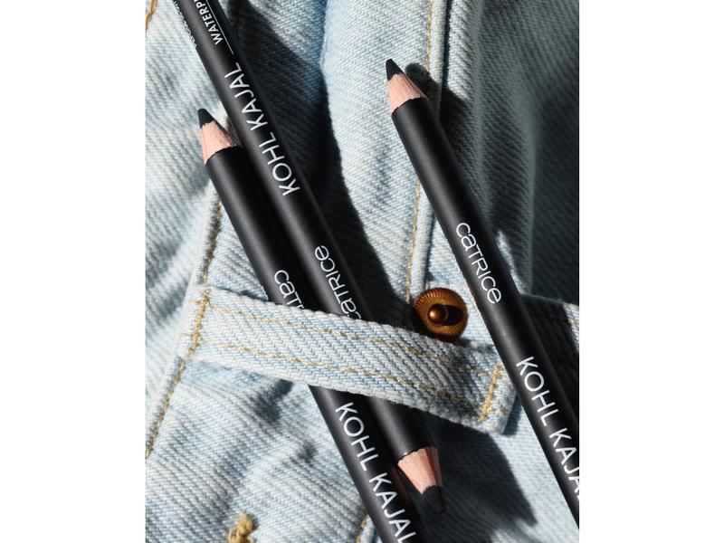 Catrice Kohl Kajal Waterproof 010 Check Chic Black Wasserfester Eyeliner mit hochpigmentierter Textur