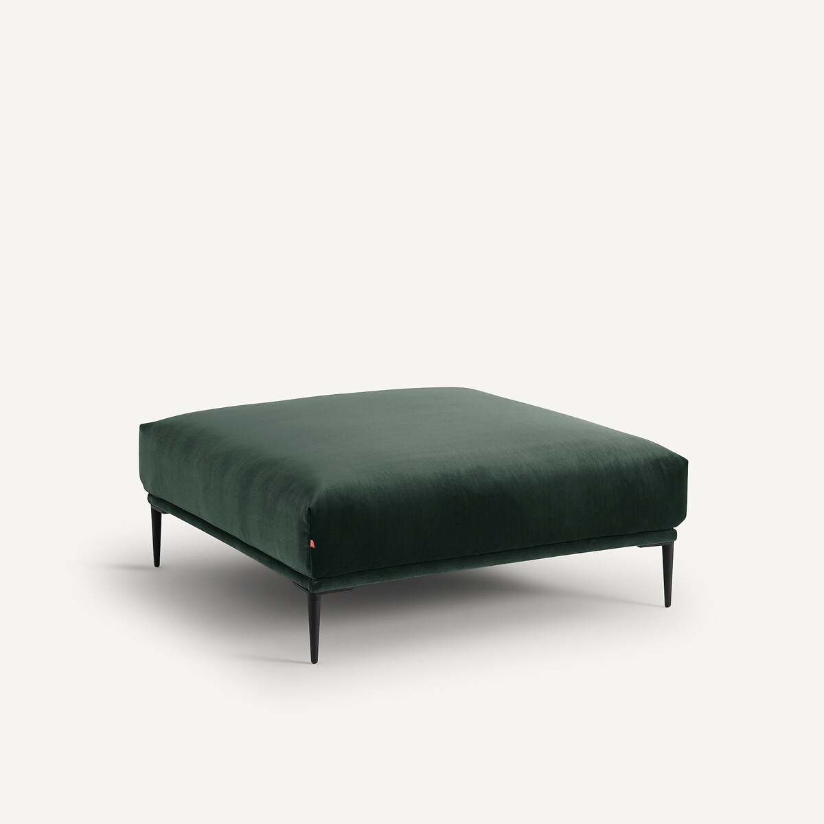 AM.PM<br>Puf XL em veludo, design Oscar E.Gallina
