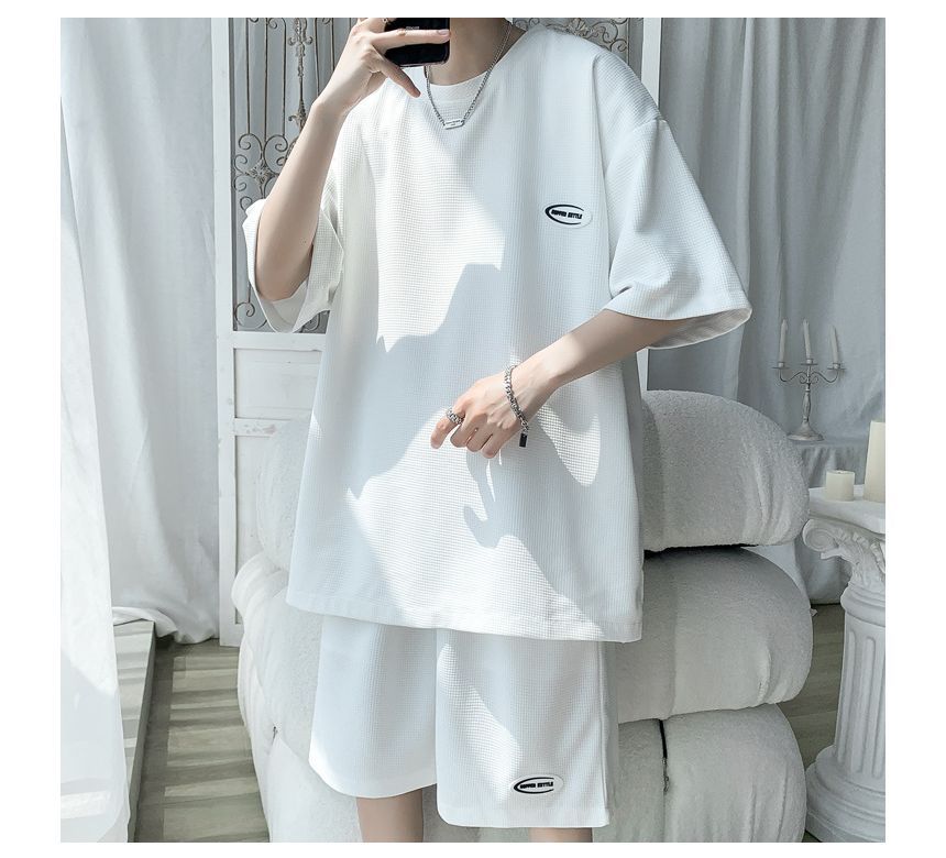 Andrei - Set: T-shirt met ronde hals, elleboogmouwen en wafelmotief + Bermuda-sweatshorts met trekkoord in de taille