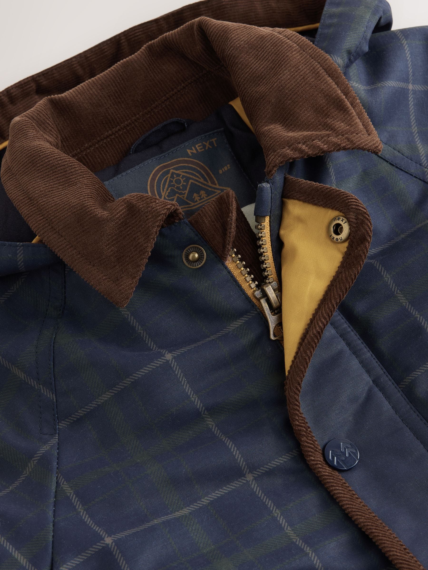 Marineblauw - Regenbestendige jas met capuchon en corduroy kraag (3mnd -7jr)