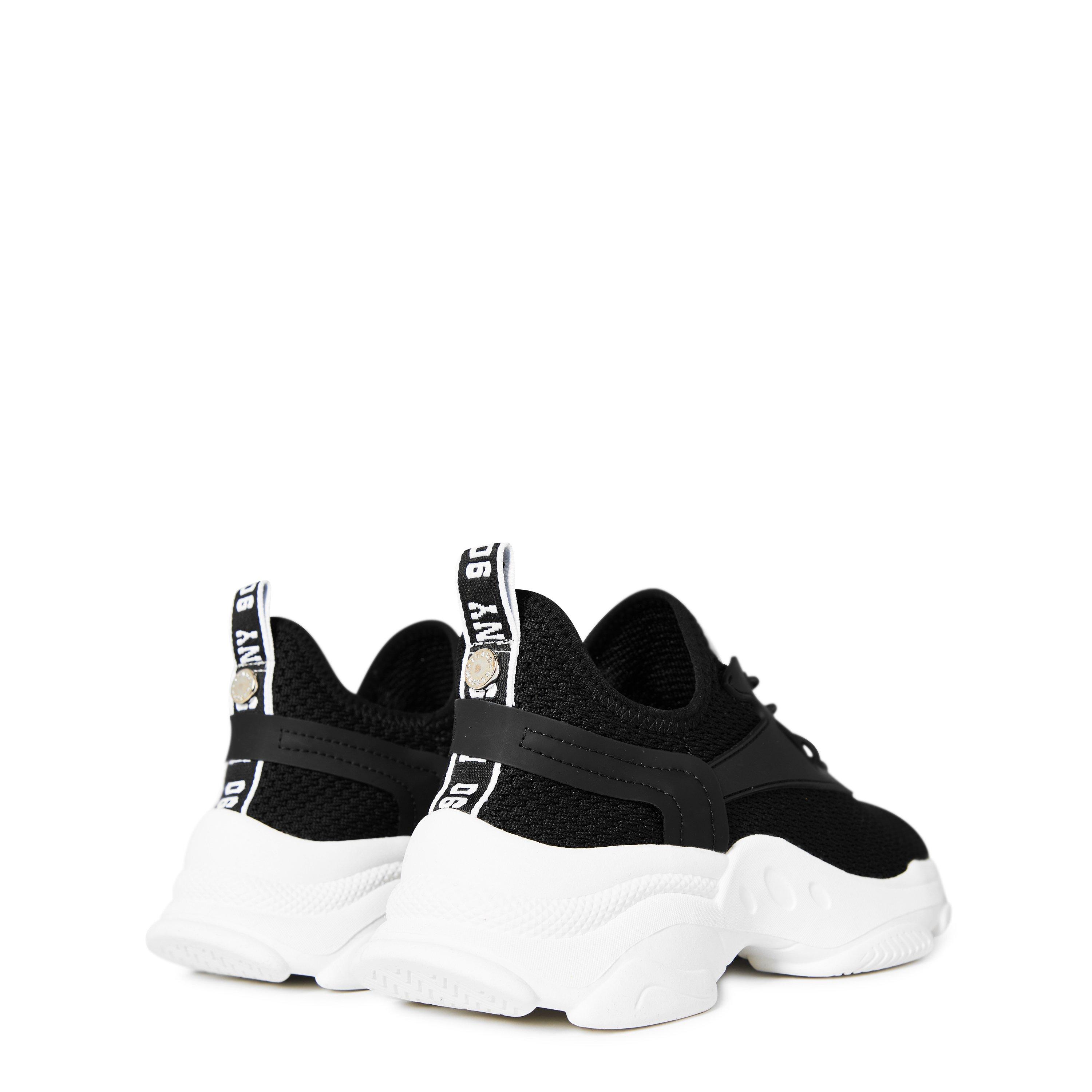 Steve Madden Match E Trainers