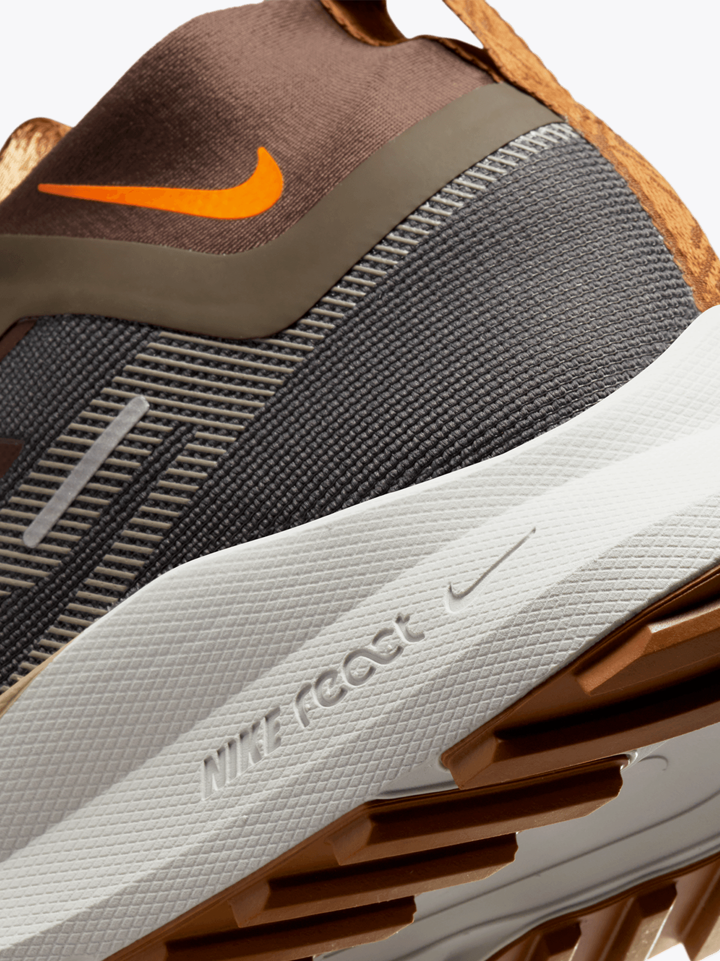 React Pegasus Trail 4 GTX