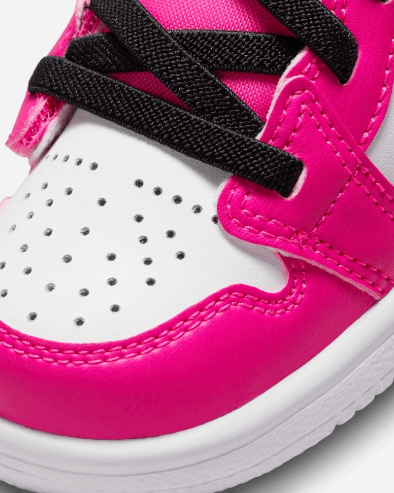 Chaussures Nike Air Jordan 1 Low Blanc & Rose pour enfant