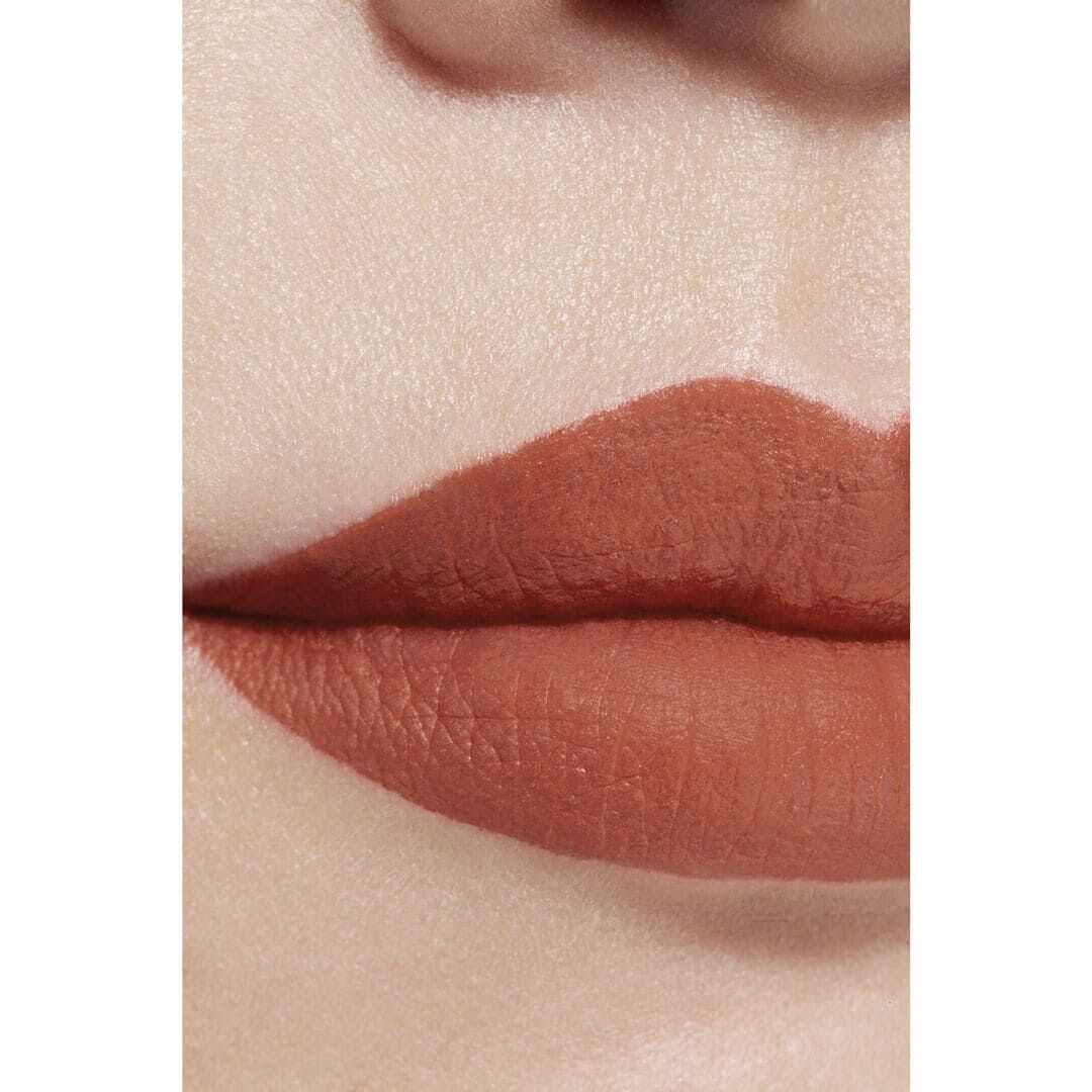 CHANEL ROUGE ALLURE LIQUID VELVET BATOM LÍQUIDO MATE INTENSO DE LONGA DURAÇÃO
